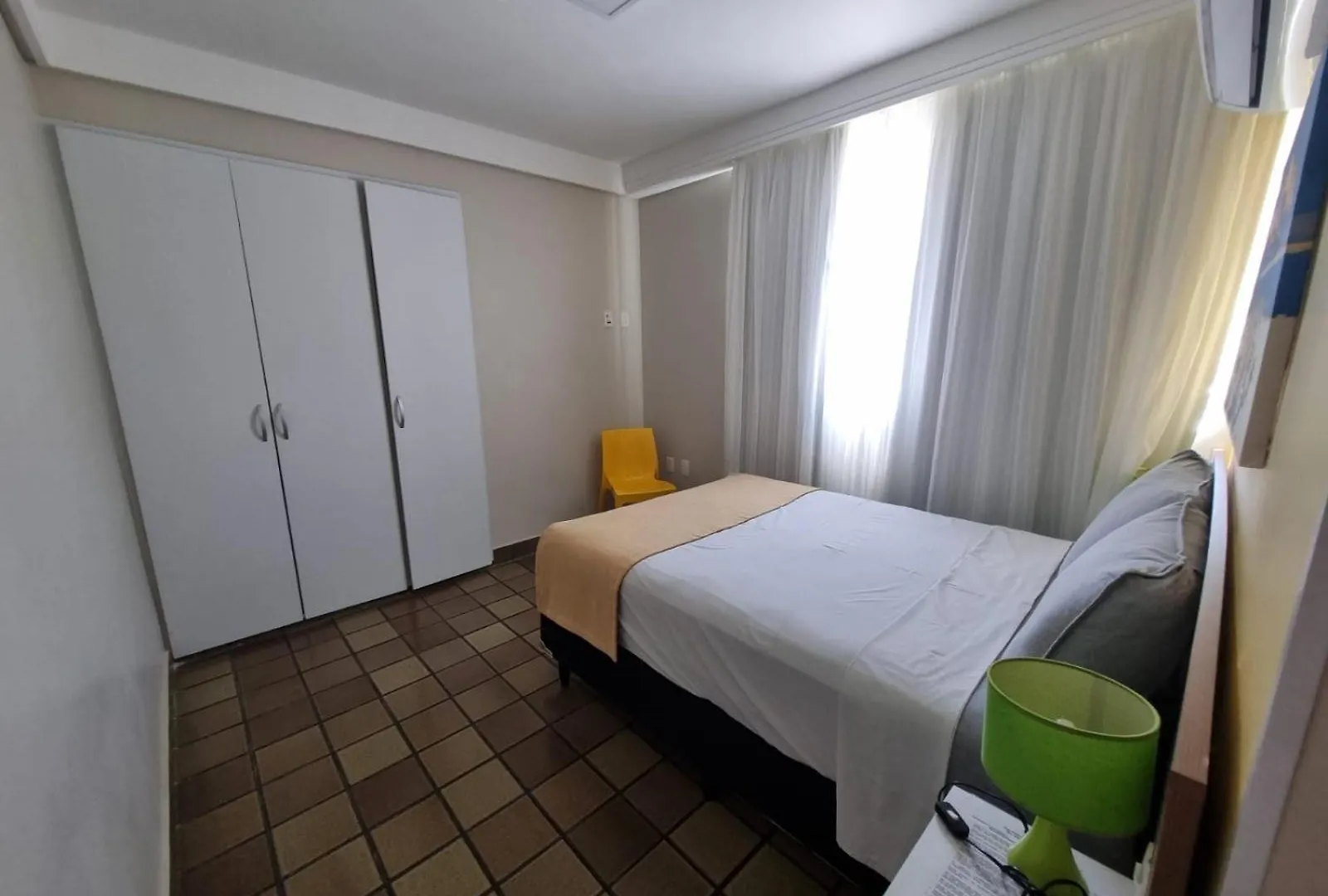 Apartamento De 3 Quartos A 100 Metros Da Praia De Boa Viagem Recife 0*,  Brazil