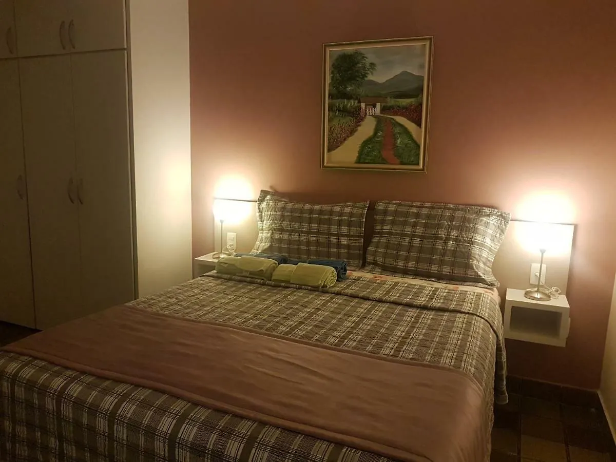 Apartamento De 3 Quartos A 100 Metros Da Praia De Boa Viagem Recife